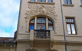 Swanhome - Central Apartment